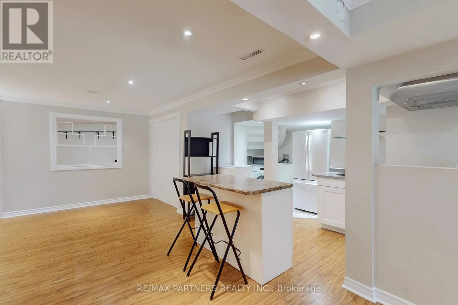 26 SANDFIELD DRIVE