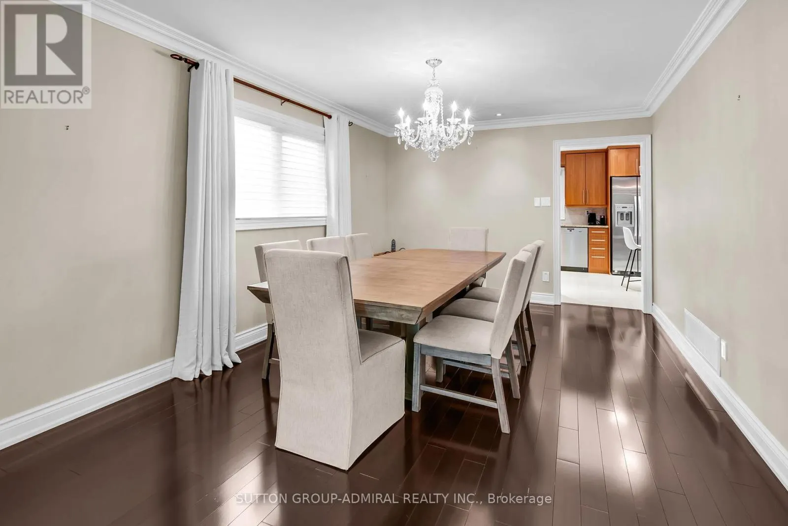 25 GRENADIER CRESCENT