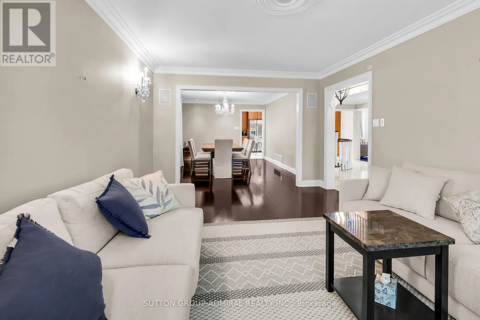 25 GRENADIER CRESCENT