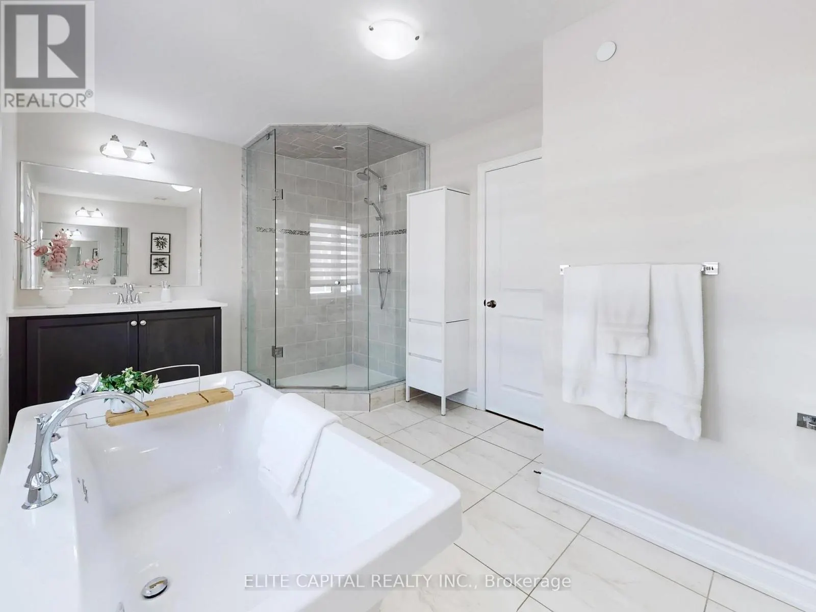 31 - 1331 MAJOR MACKENZIE DRIVE