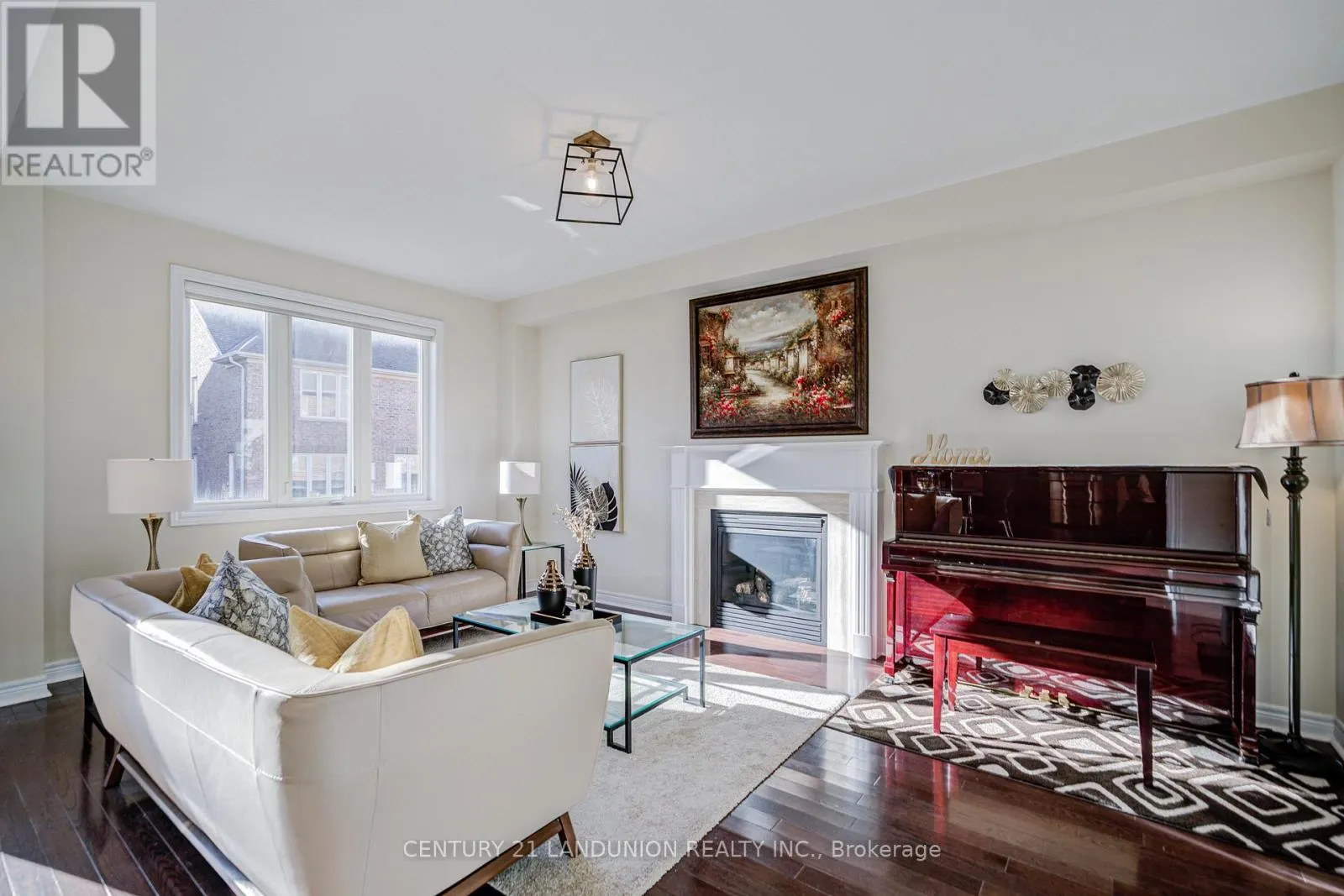 60 JAMES JOYCE DRIVE