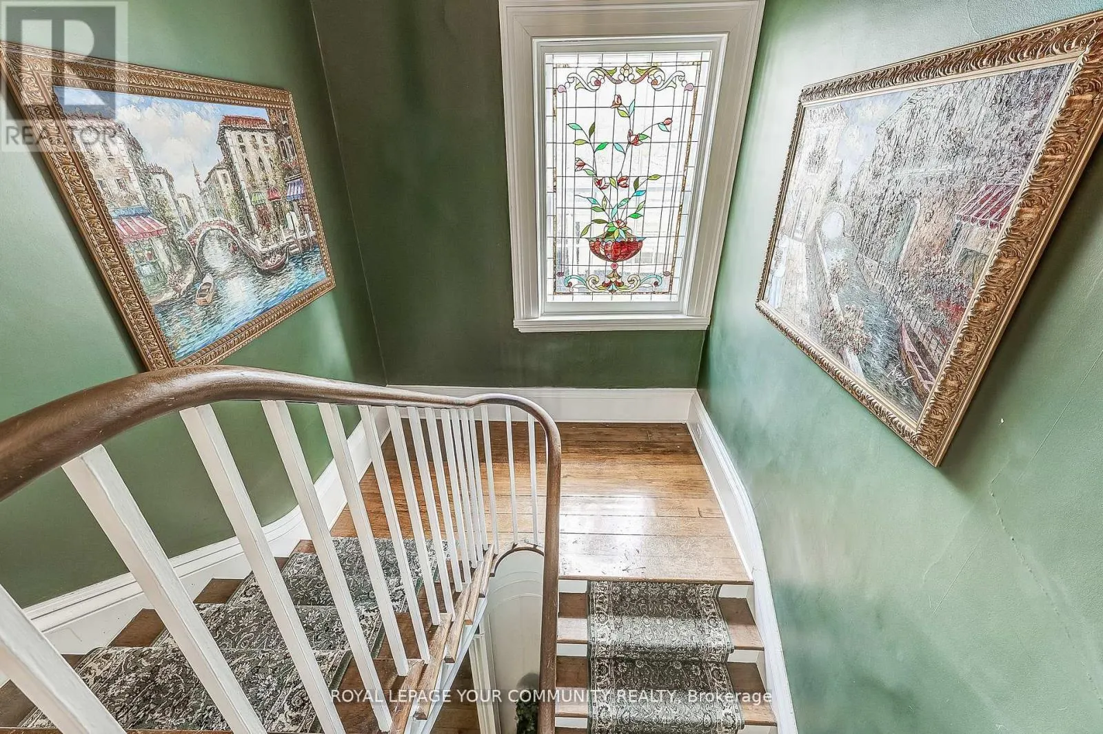 54 CRICKLEWOOD CRESCENT