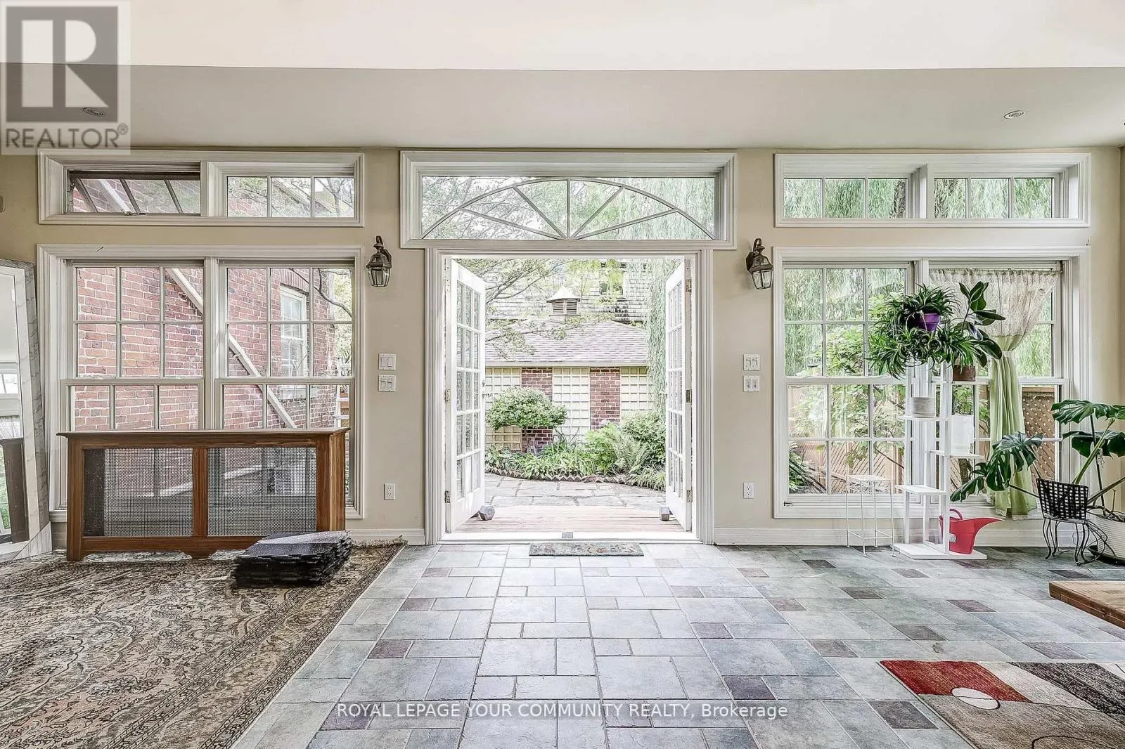 54 CRICKLEWOOD CRESCENT