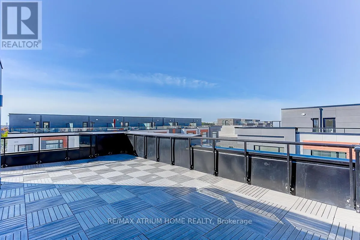 1103 - 12 DAVID EYER ROAD