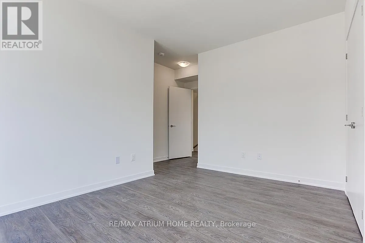 1103 - 12 DAVID EYER ROAD