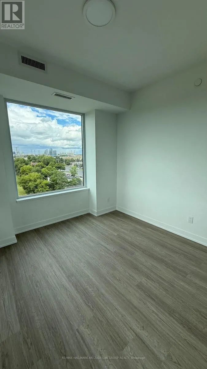 805 - 8188 YONGE STREET