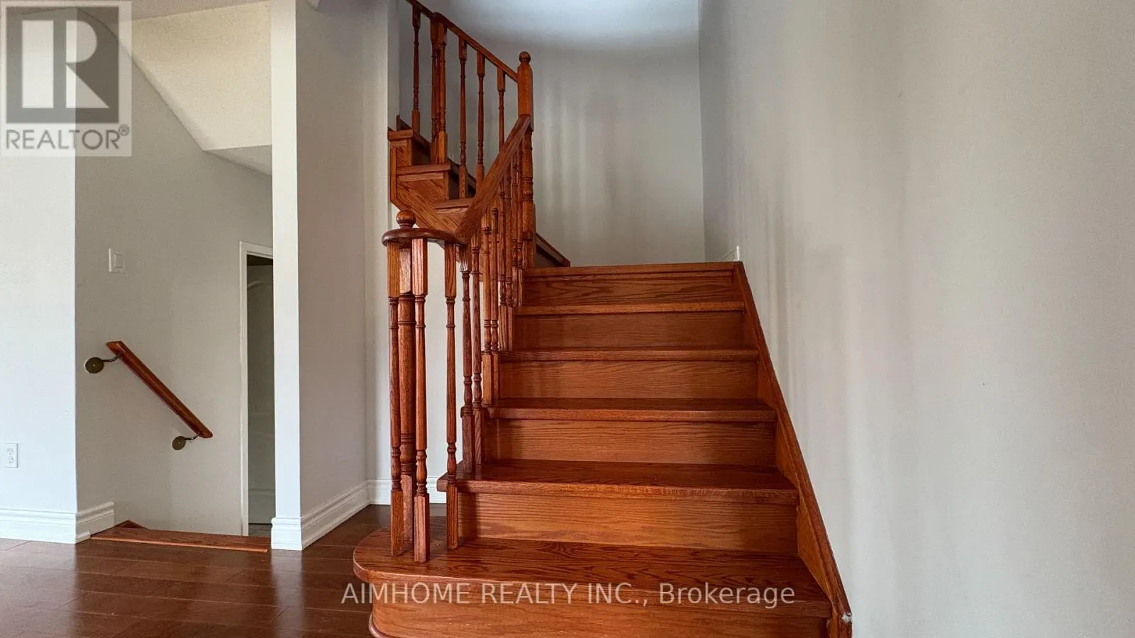90 BRIARHALL CRESCENT