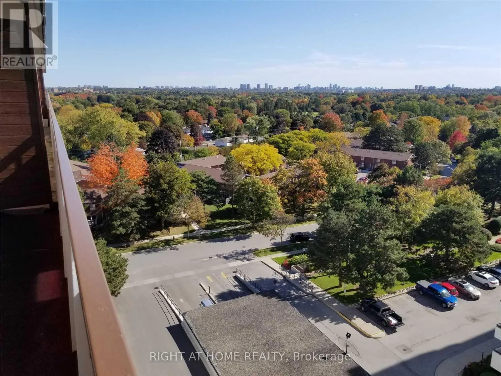 1107 - 1 ROYAL ORCHARD BOULEVARD