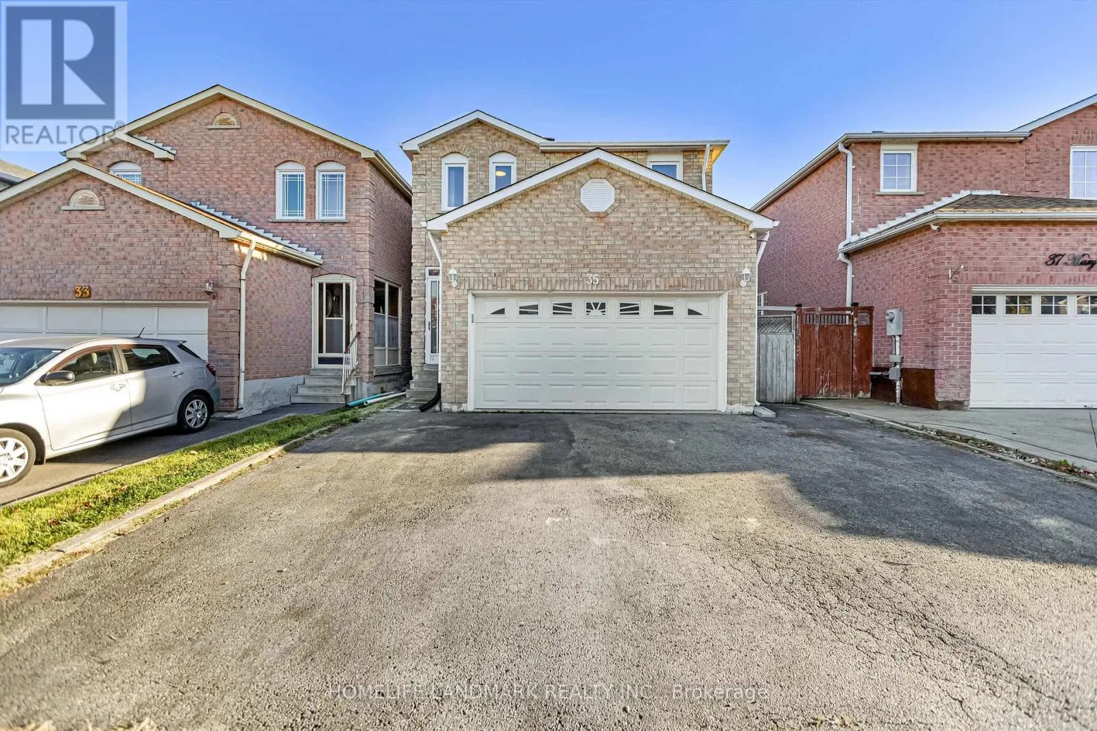 35 MARY PEARSON DRIVE