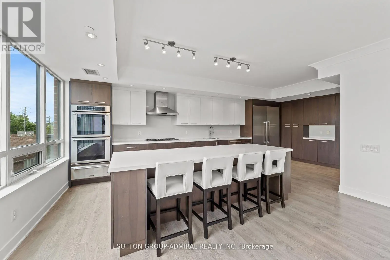 514 - 7608 YONGE STREET