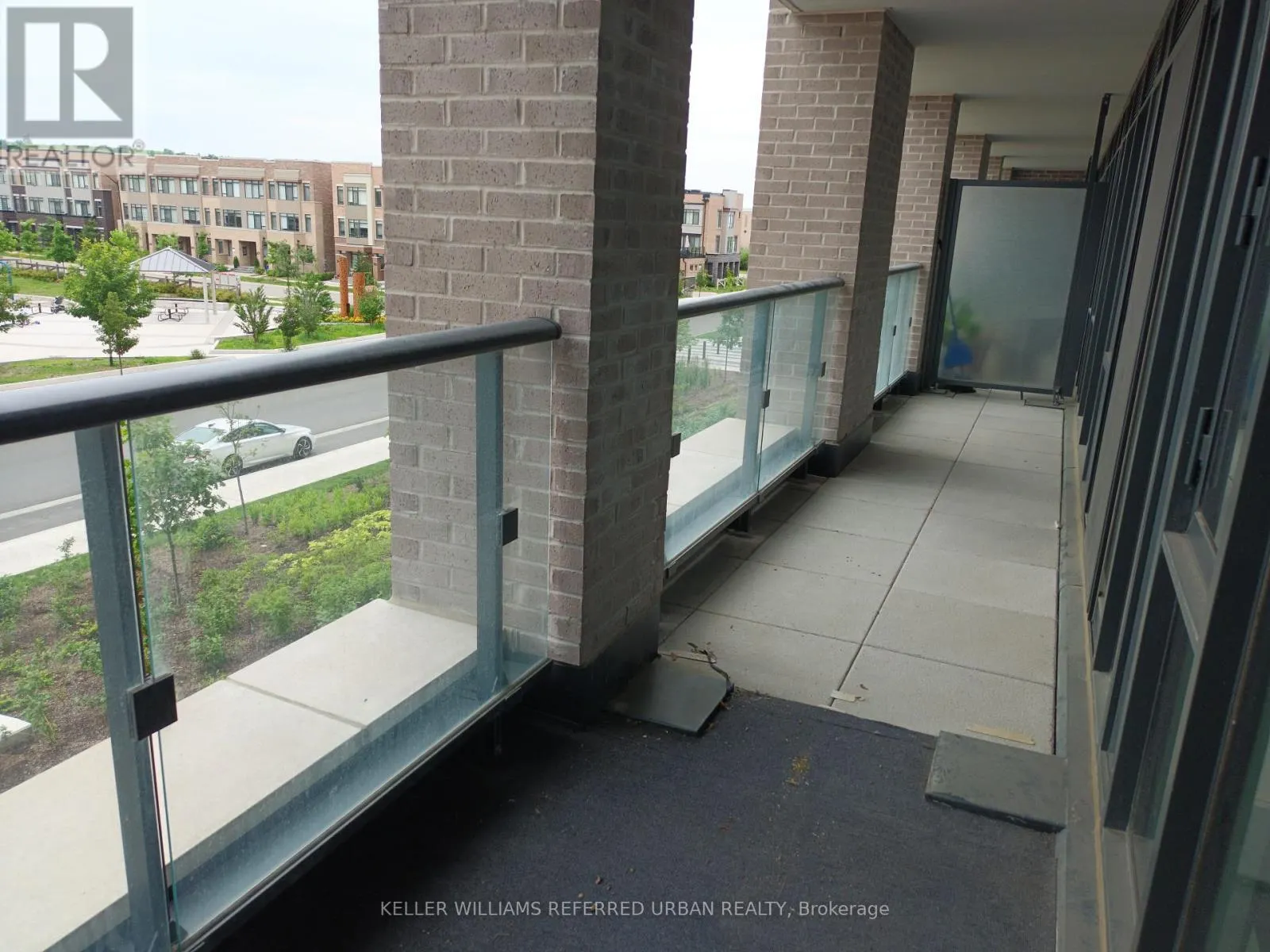221 - 100 EAGLE ROCK WAY