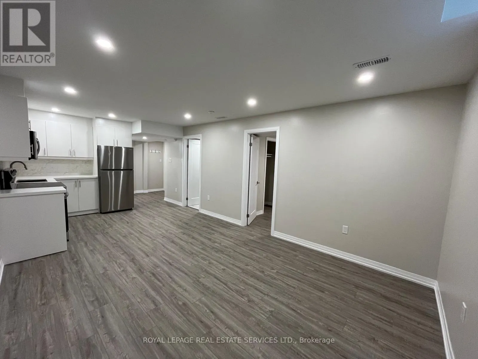 LOWER - 77 LONGVIEW DRIVE