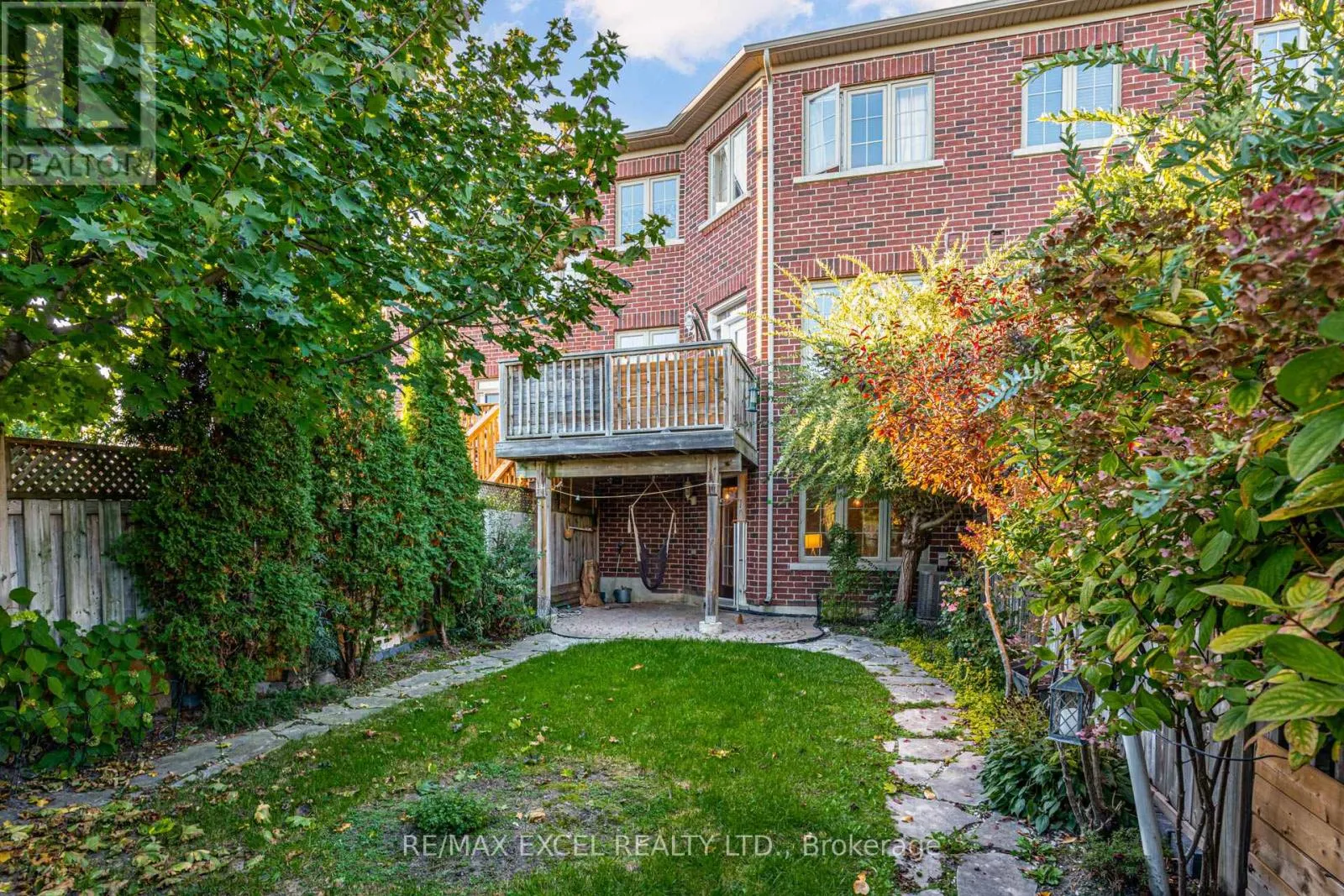 45 CEDARCREST CRESCENT