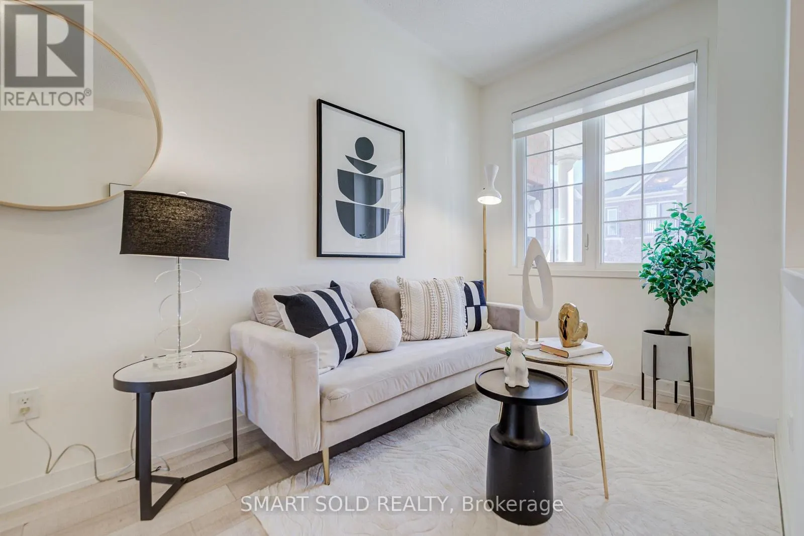 28 AVONMORE TRAIL