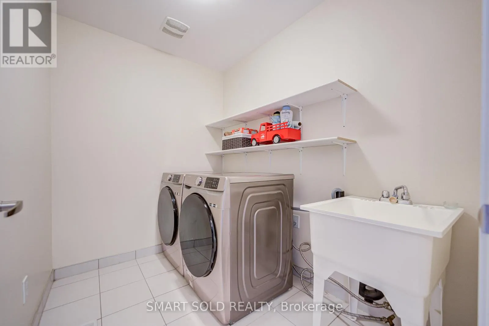 28 AVONMORE TRAIL