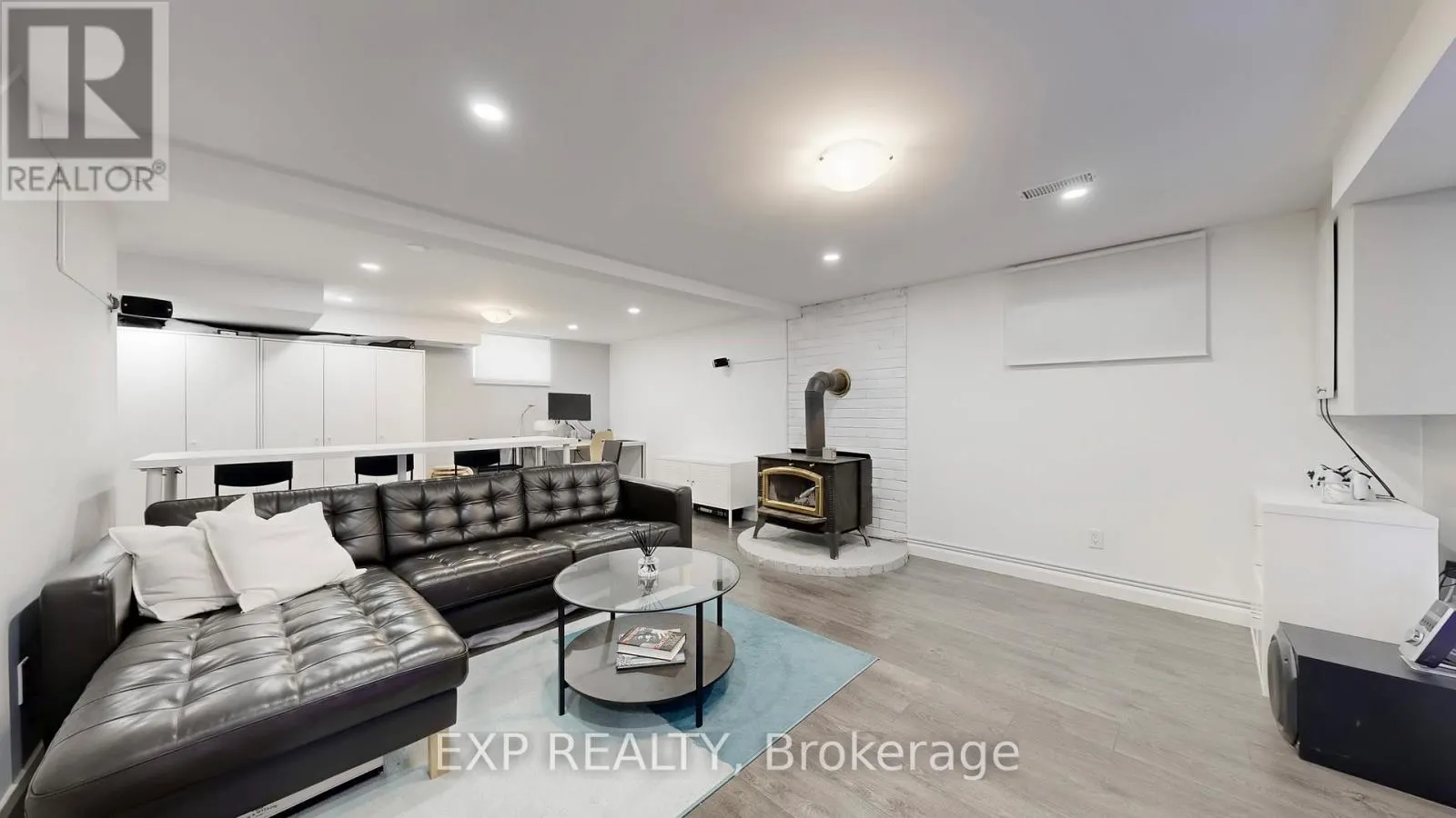 476 ALEAH CRESCENT