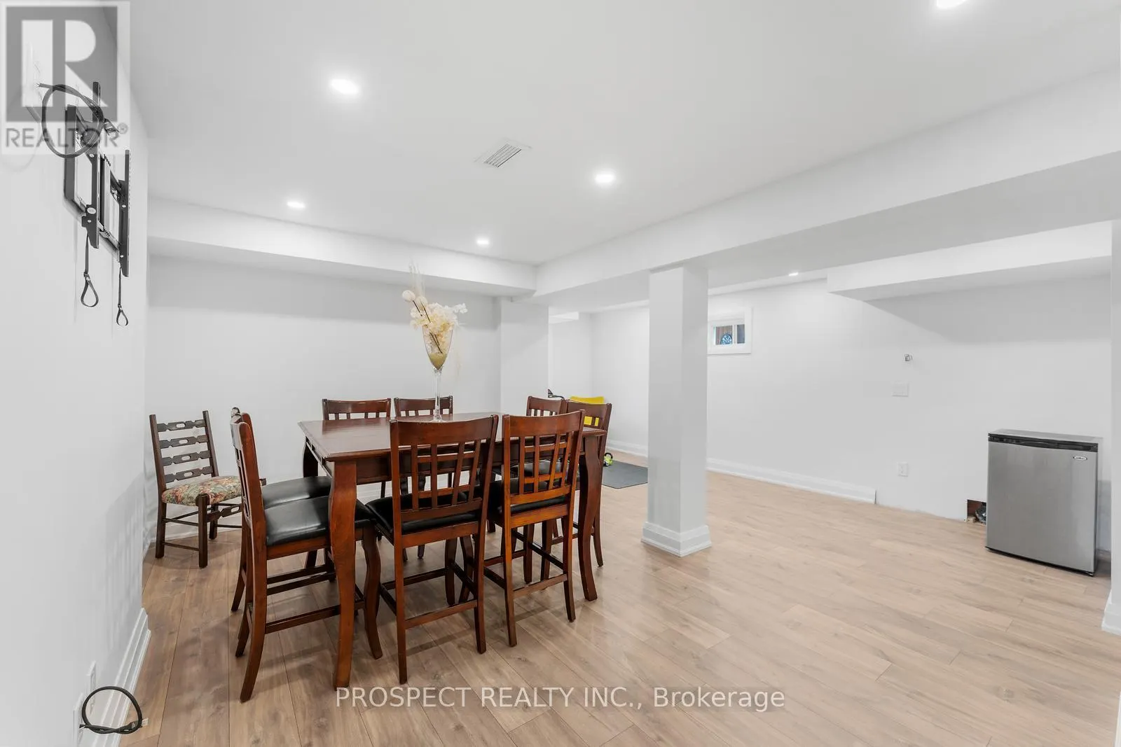 22 WORTHVIEW DRIVE