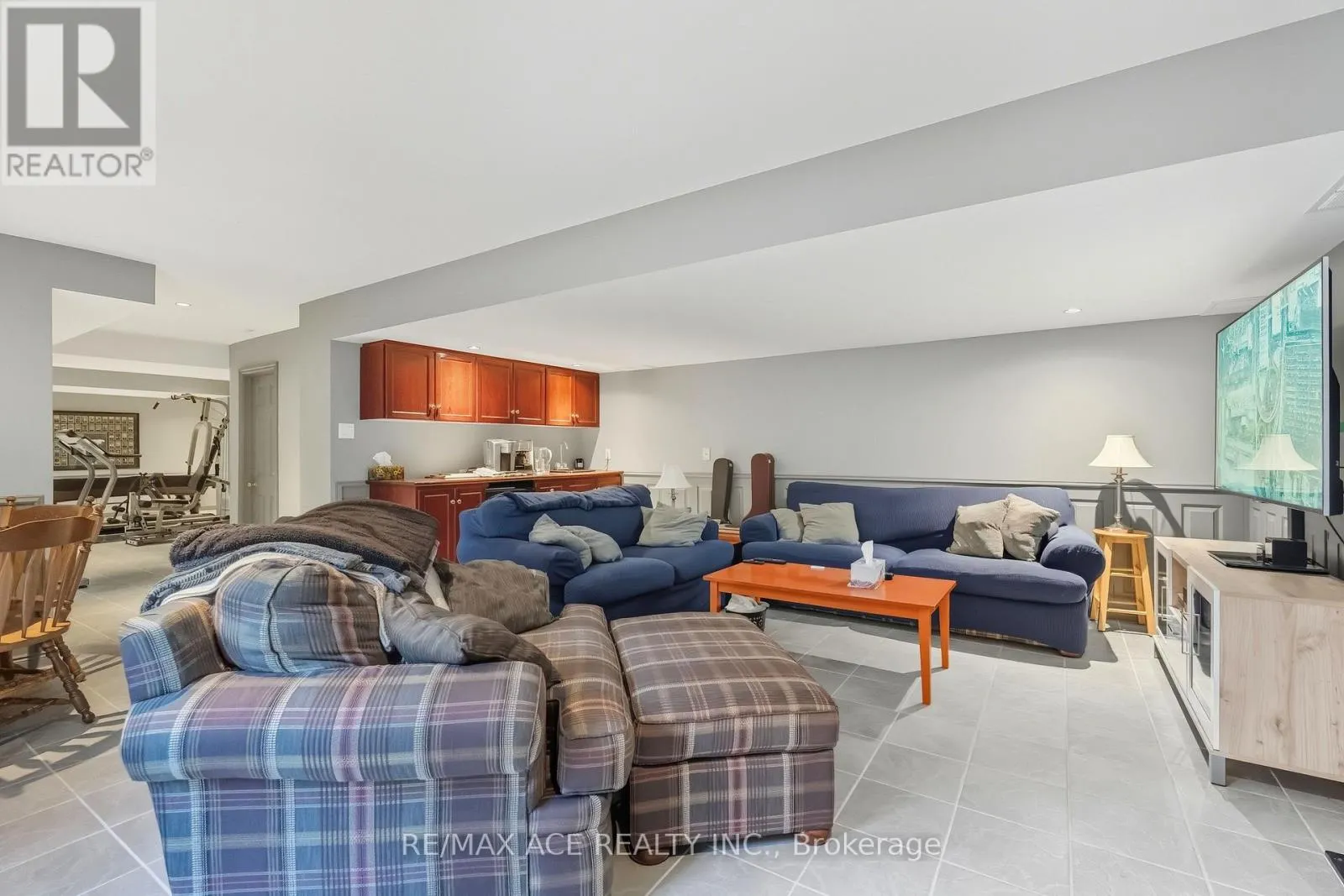 17 BLACK WILLOW COURT