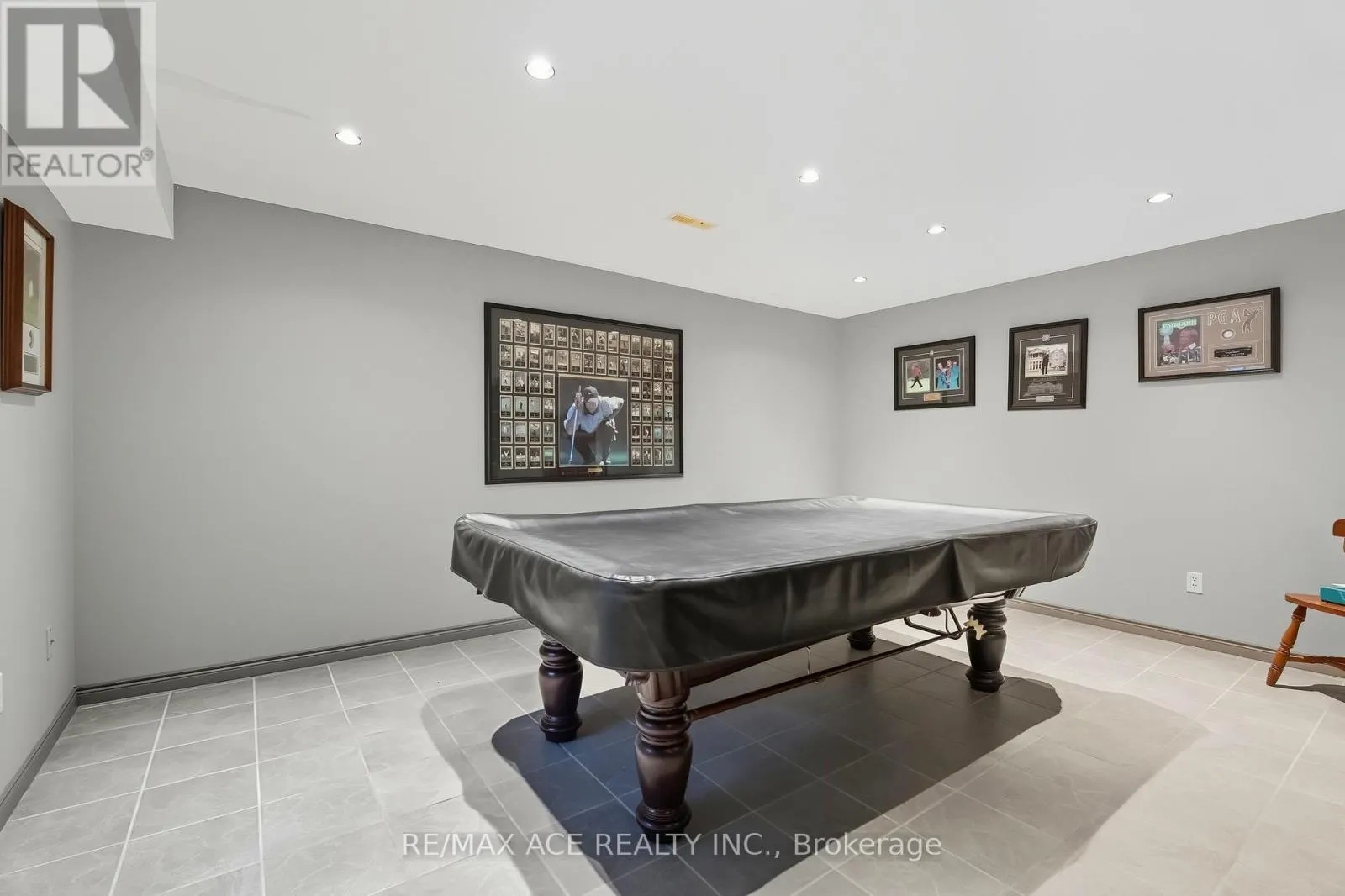 17 BLACK WILLOW COURT