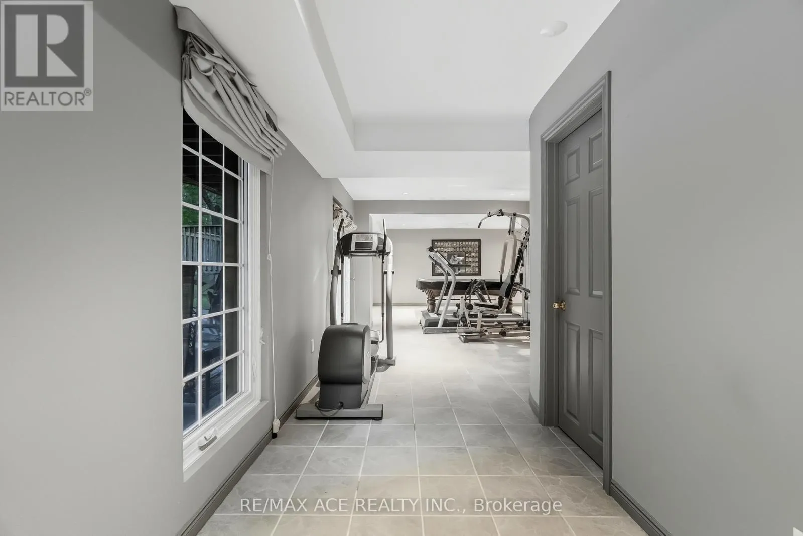 17 BLACK WILLOW COURT