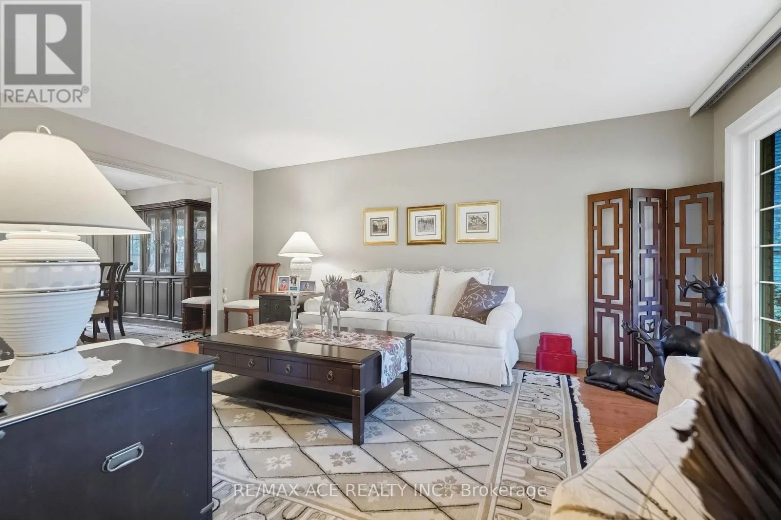17 BLACK WILLOW COURT
