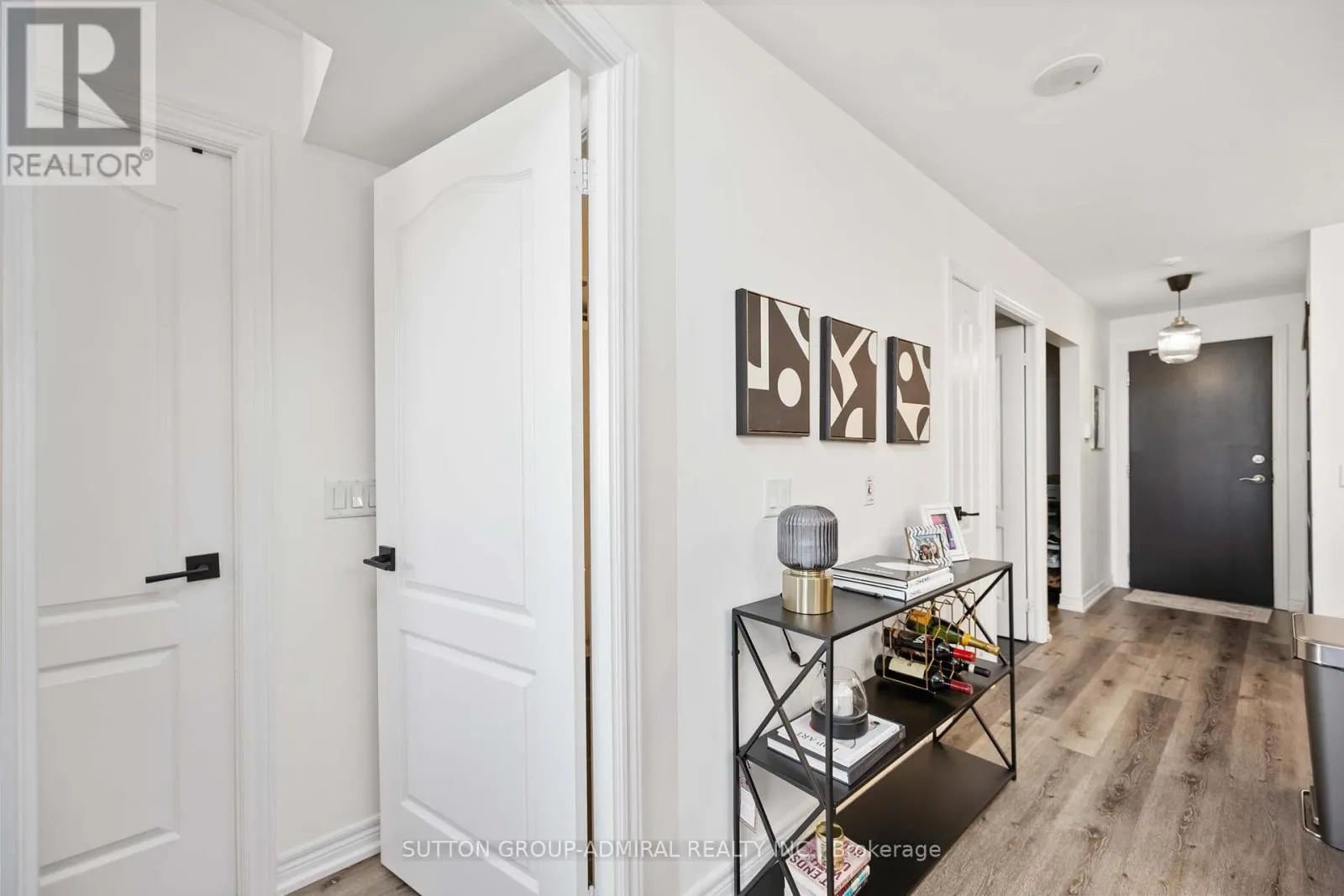 1109 - 50 DISERA DRIVE