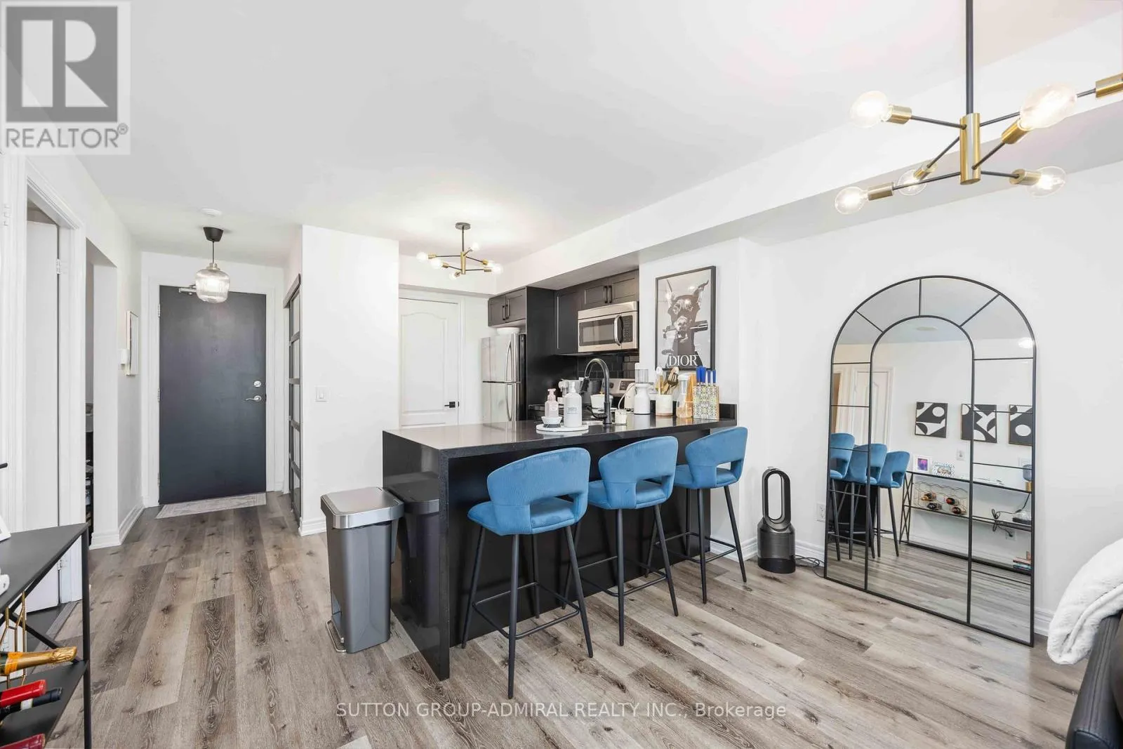 1109 - 50 DISERA DRIVE
