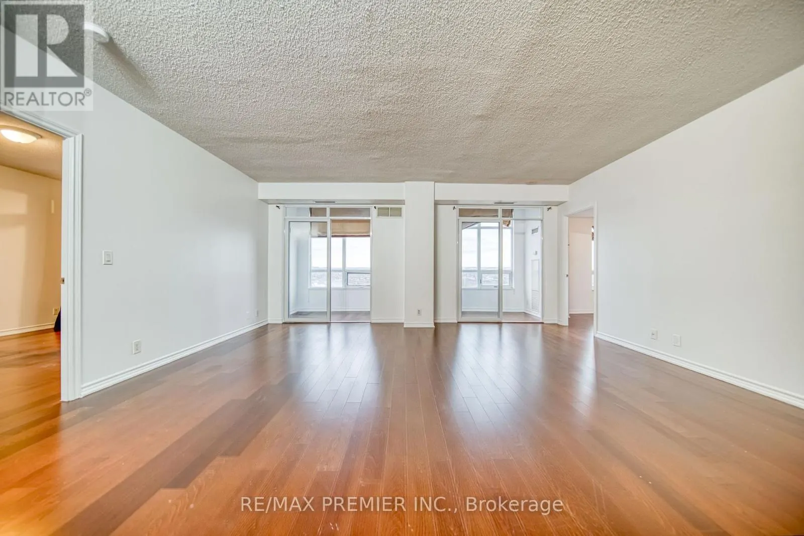 1201 - 9235 JANE STREET