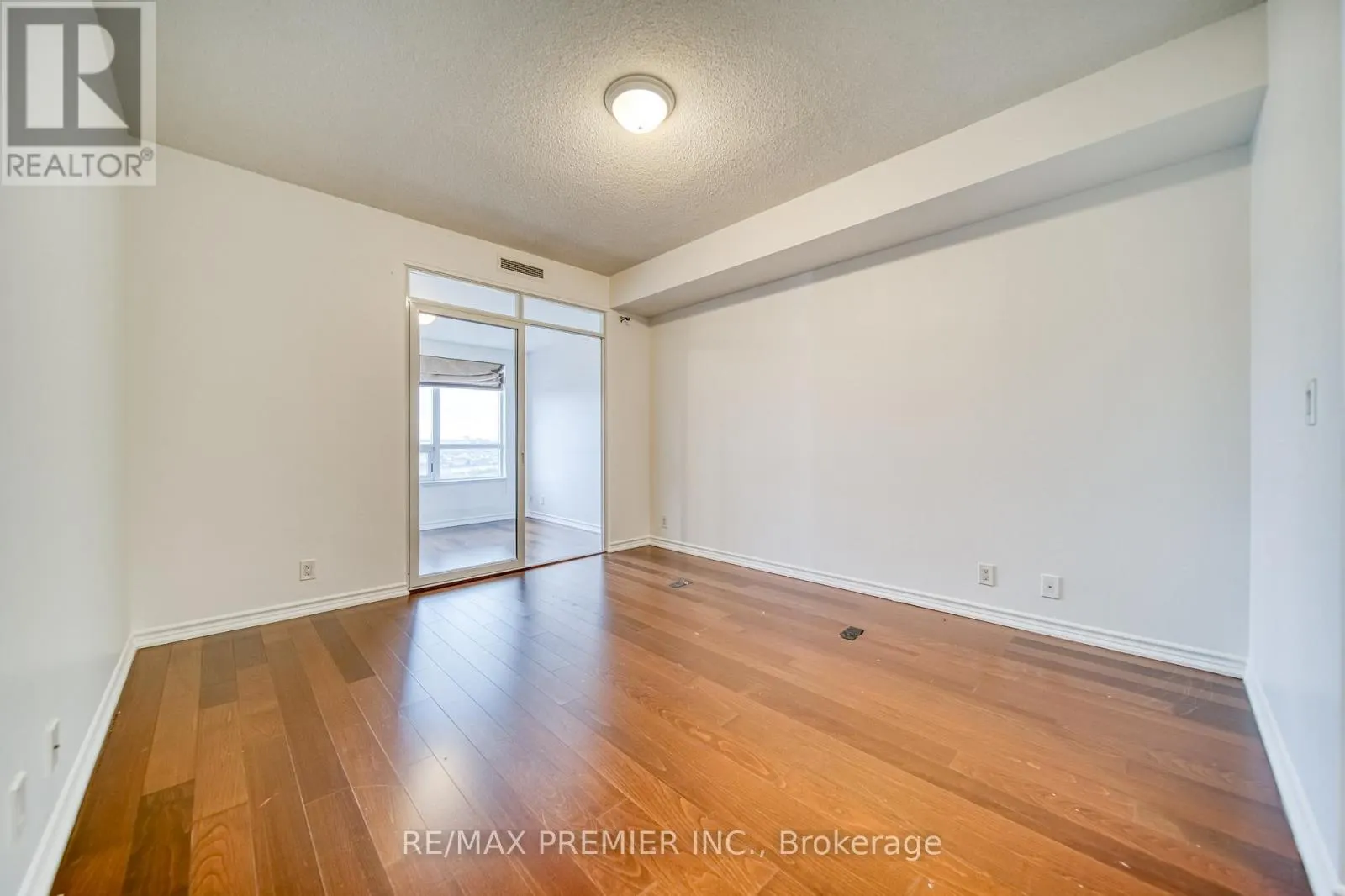 1201 - 9235 JANE STREET
