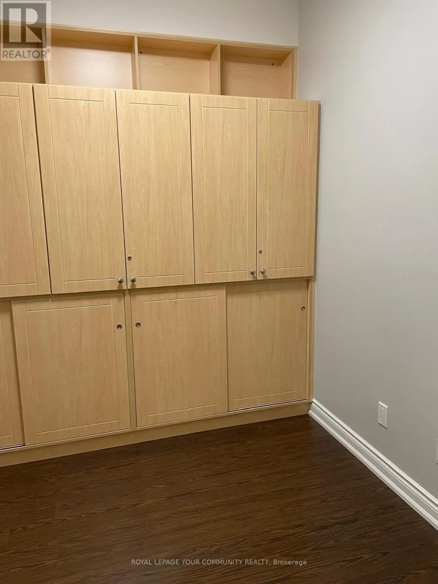 A1020 - 11211 YONGE STREET