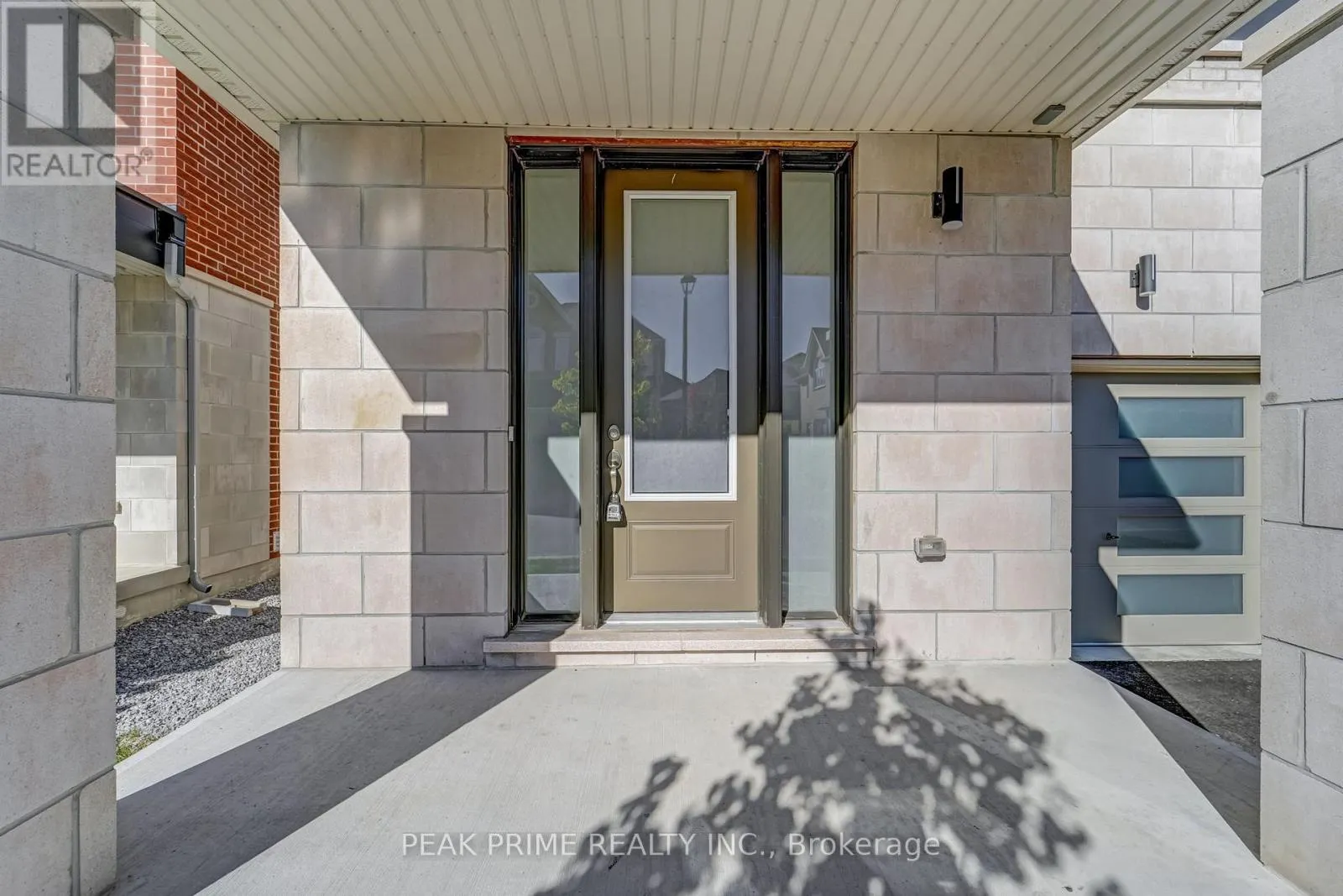 99 BLACK WALNUT COURT