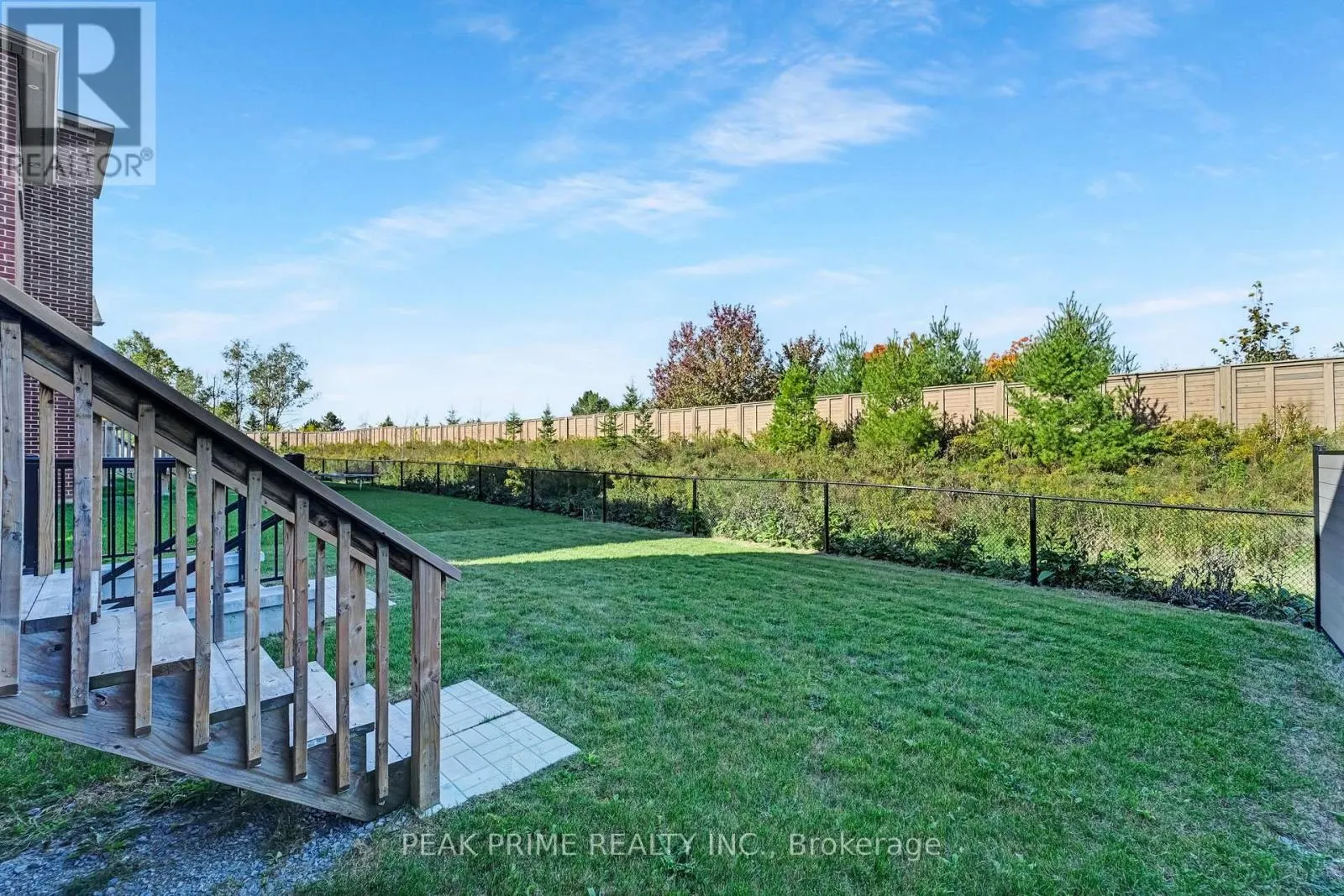 99 BLACK WALNUT COURT