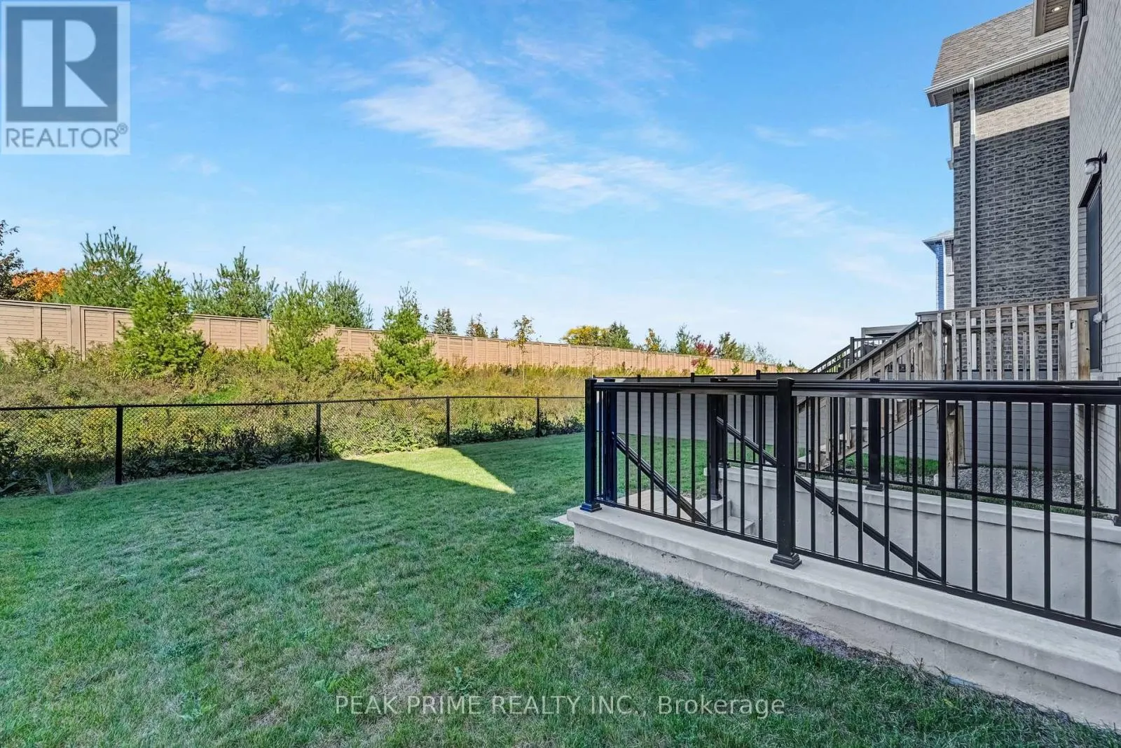 99 BLACK WALNUT COURT