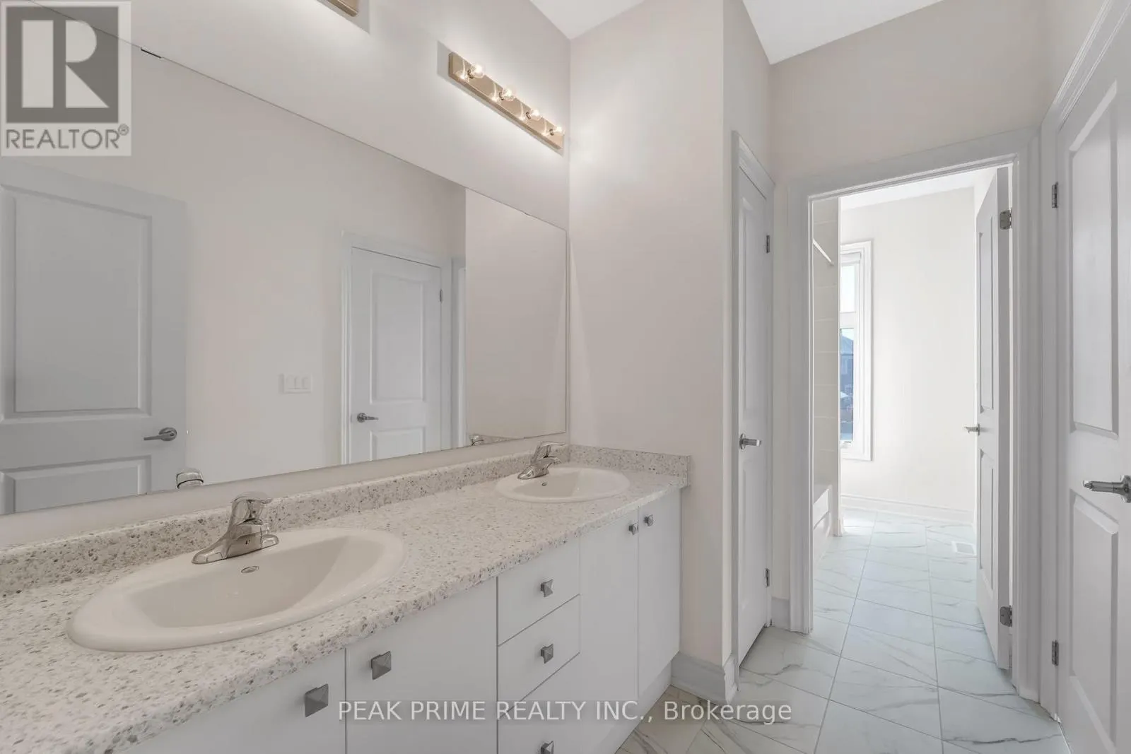 99 BLACK WALNUT COURT