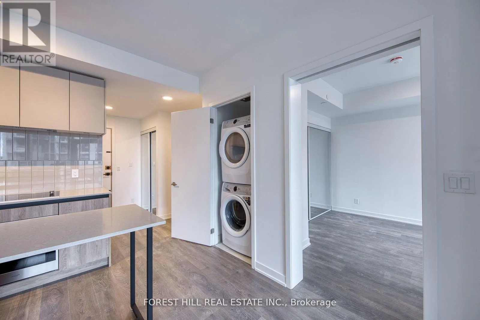 430 - 7950 BATHURST STREET
