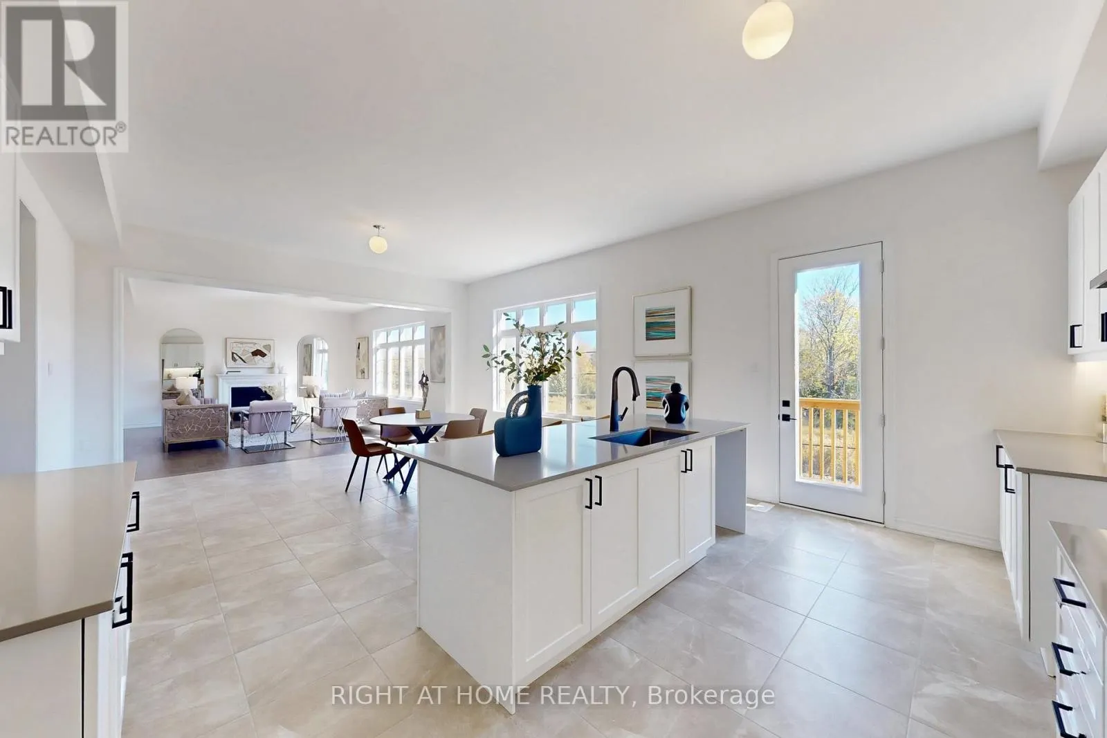 9 RAIL TRAIL COURT