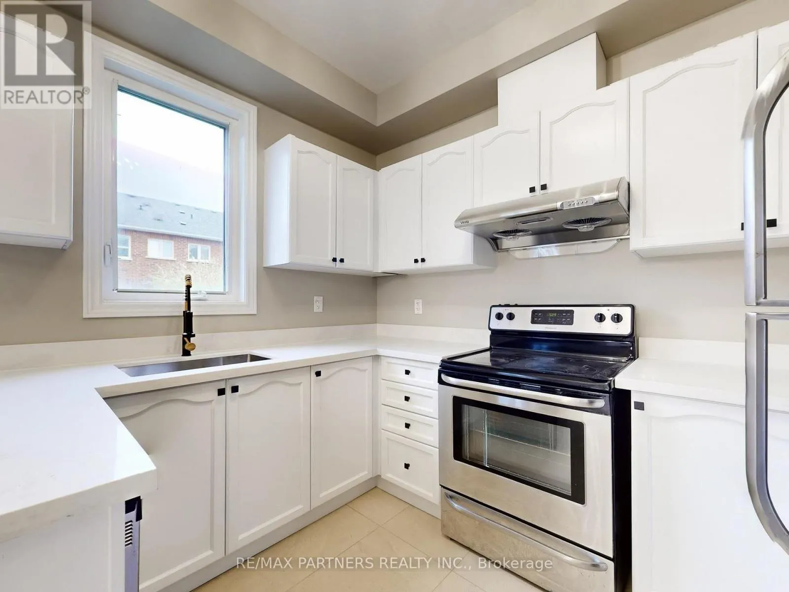 29 ROBERT OSPREY DRIVE