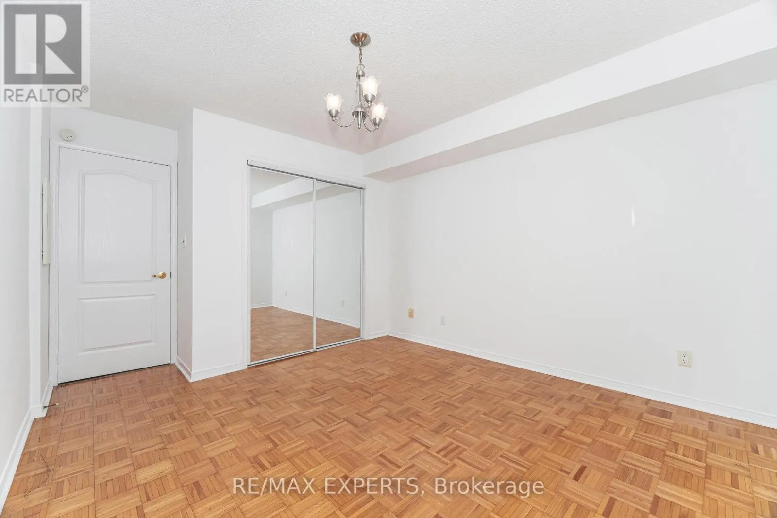 309 - 7373 MARTIN GROVE ROAD