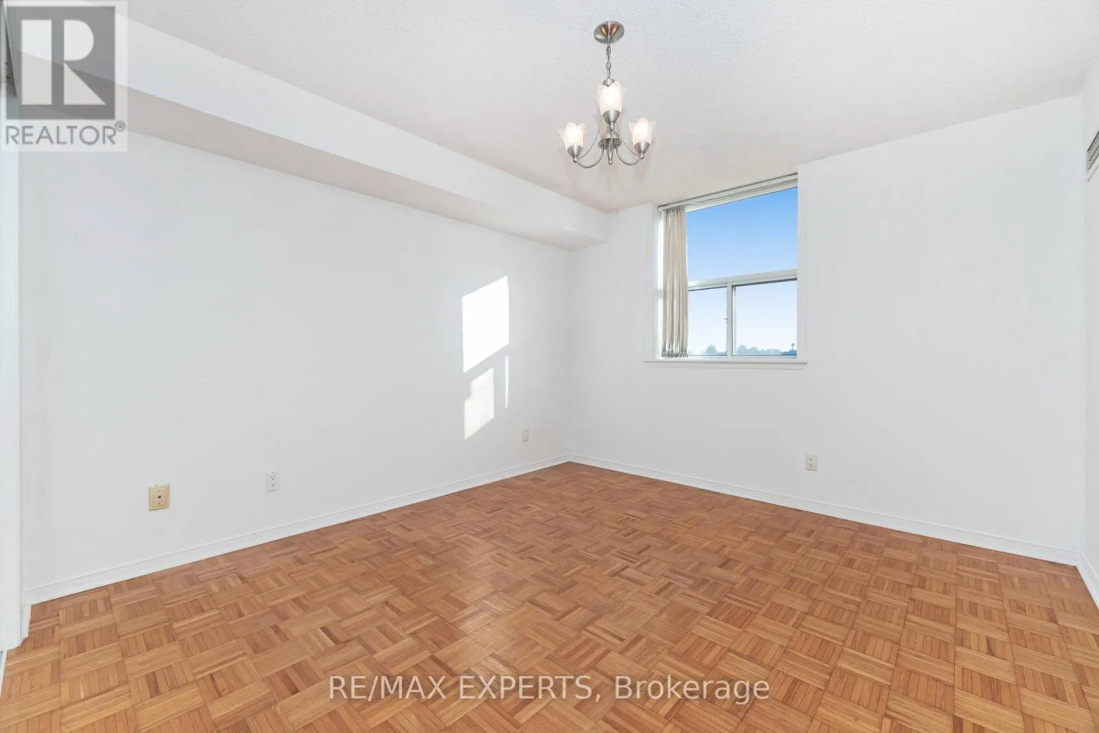 309 - 7373 MARTIN GROVE ROAD