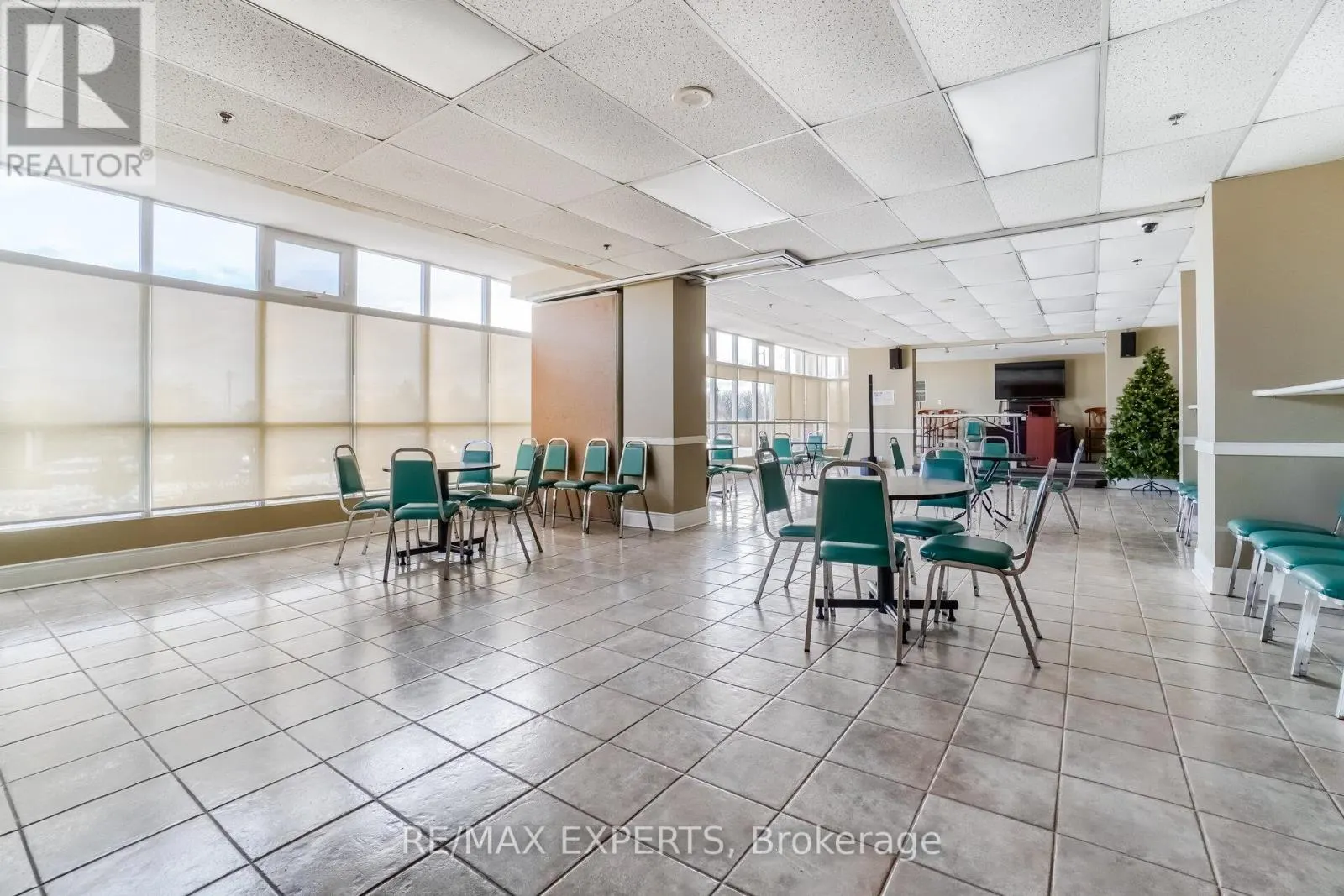 309 - 7373 MARTIN GROVE ROAD