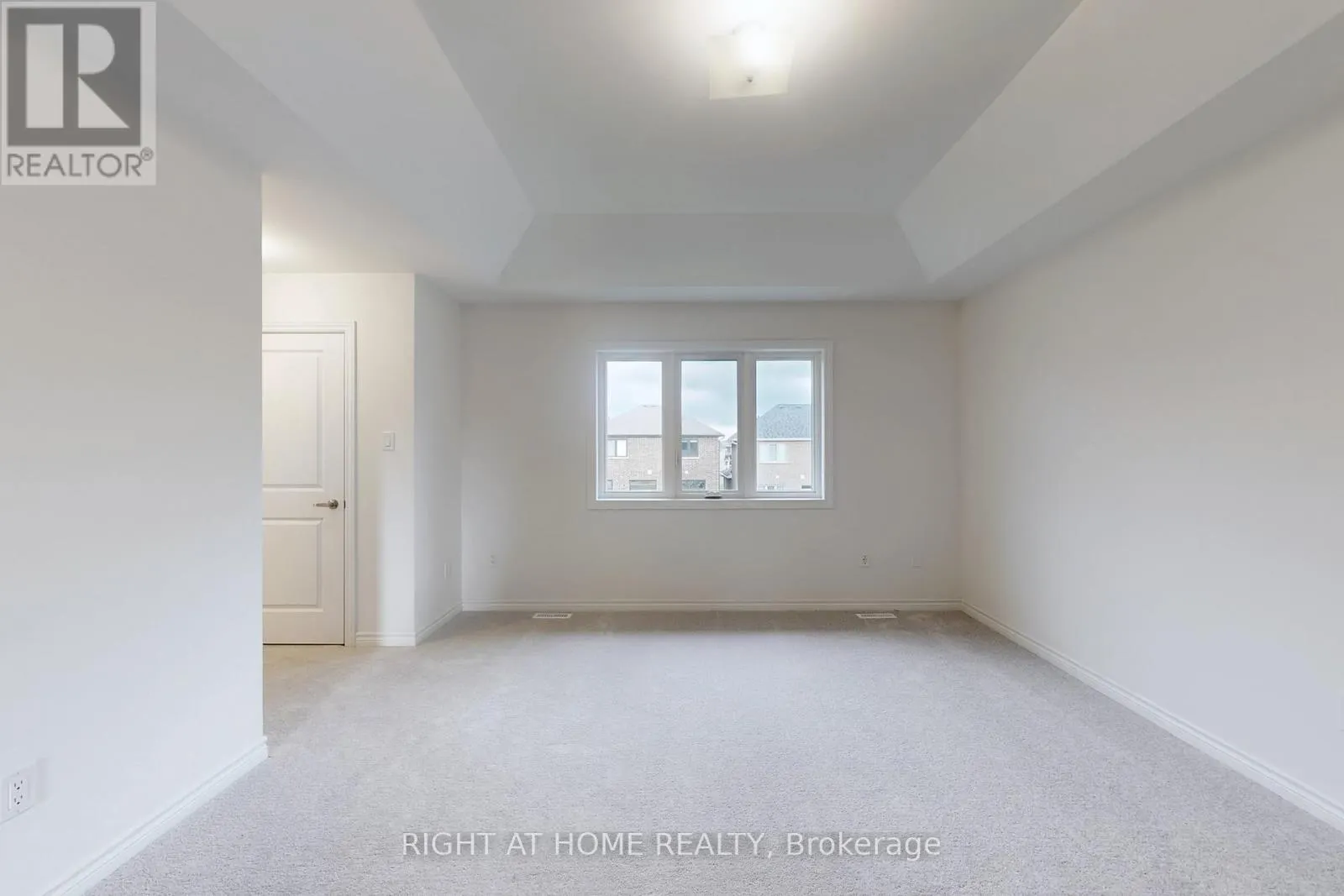 40 AINSLIE HILL CRESCENT