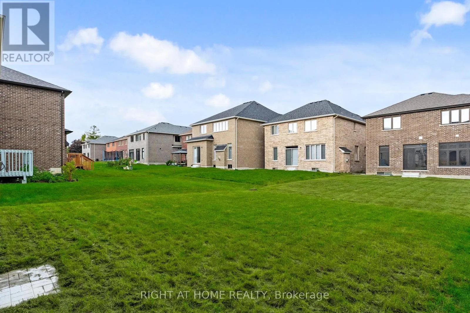 40 AINSLIE HILL CRESCENT