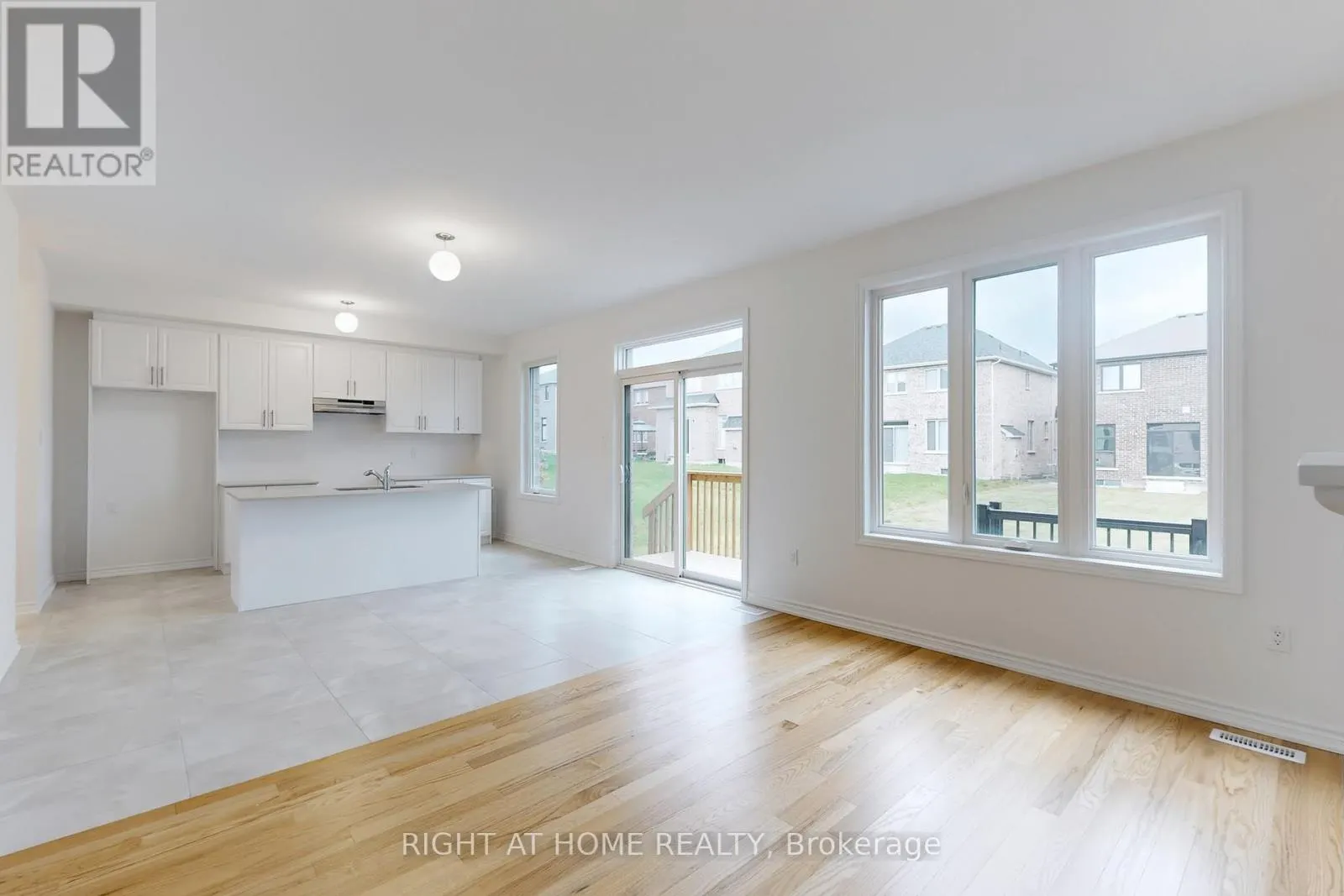 40 AINSLIE HILL CRESCENT