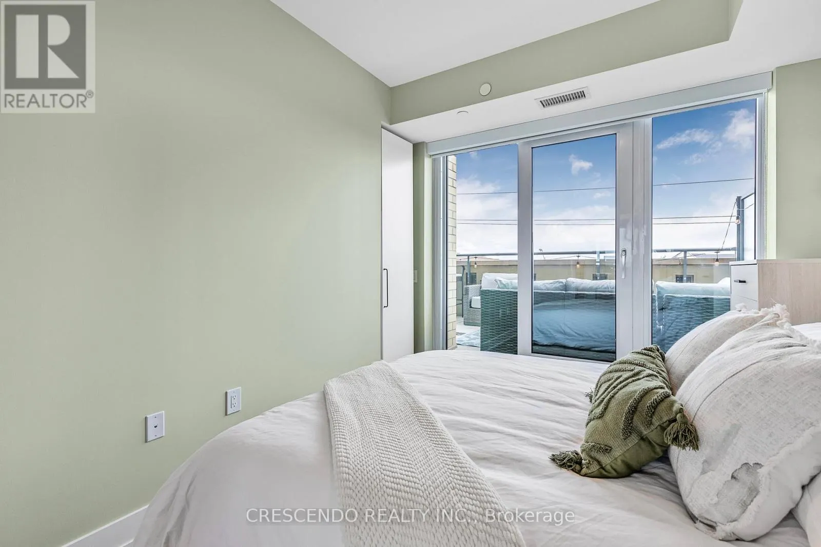 327 - 11750 NINTH LINE