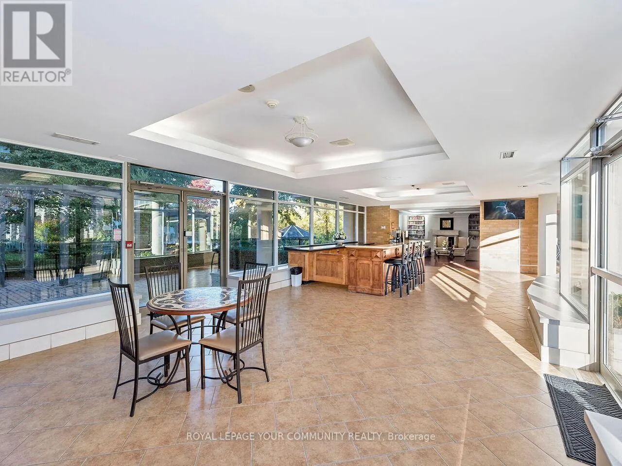 202 - 2506 RUTHERFORD ROAD