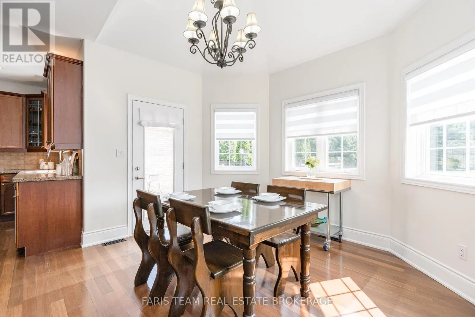 39 VANDERPOST CRESCENT