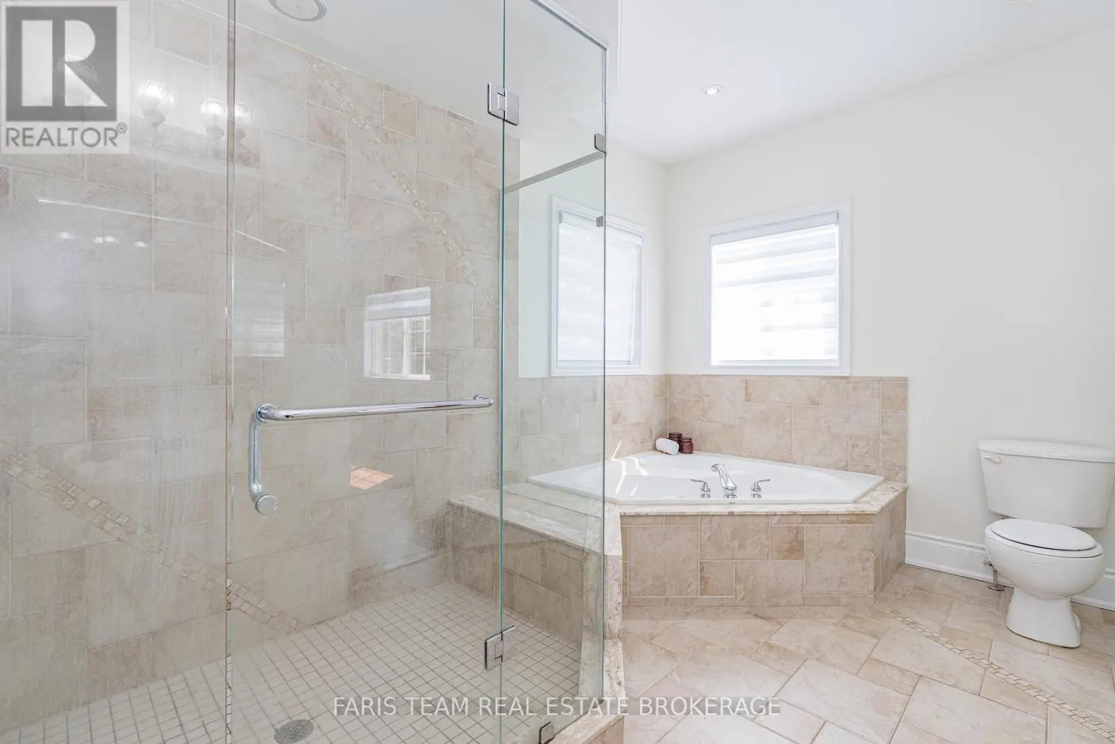 39 VANDERPOST CRESCENT