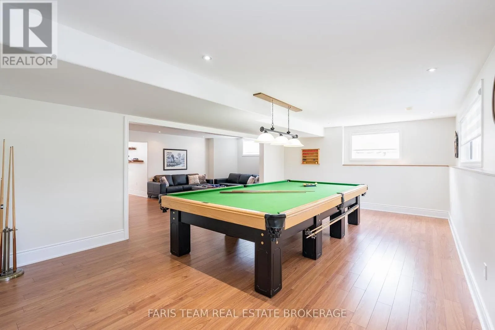 39 VANDERPOST CRESCENT