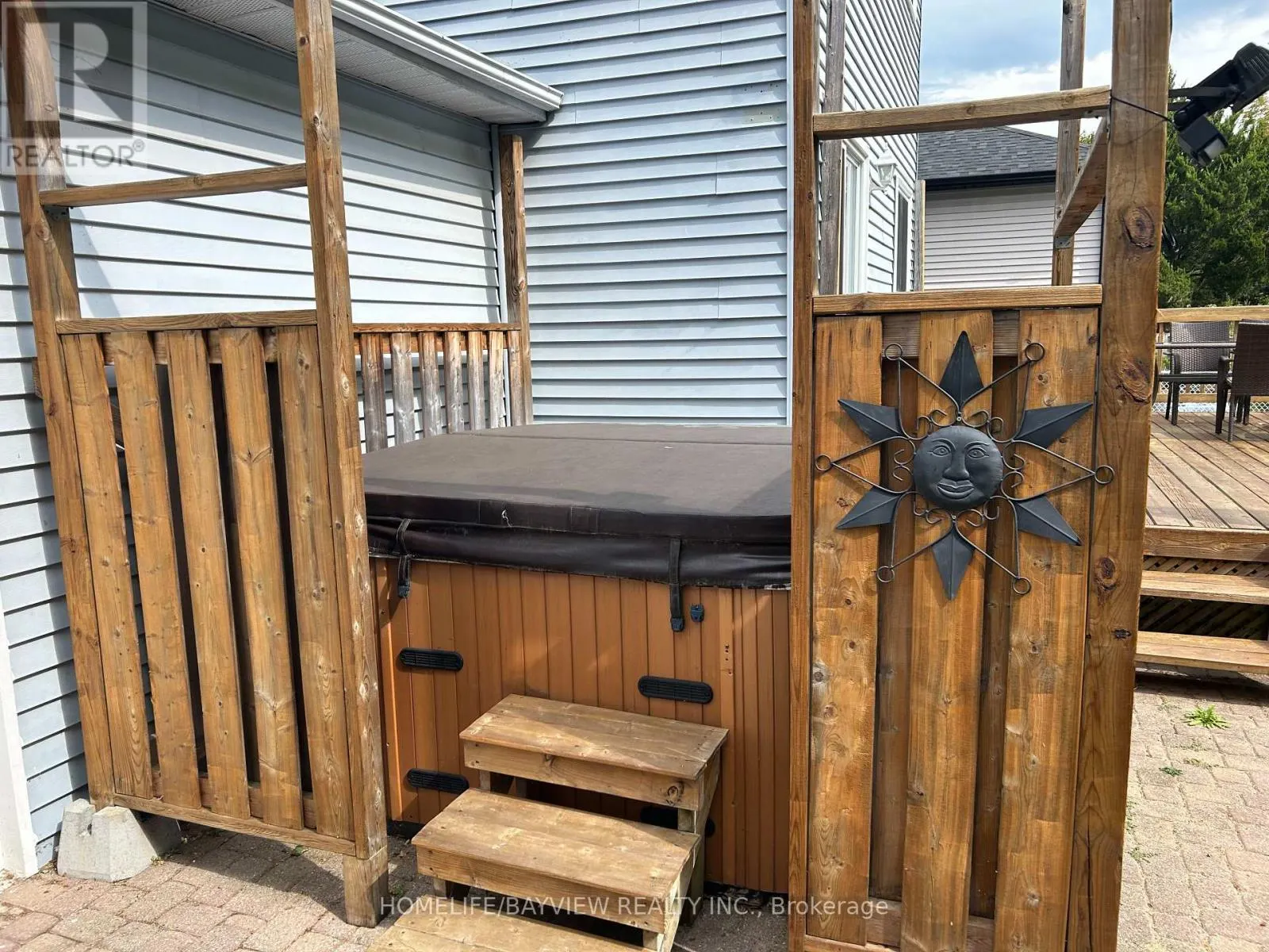 999 ANNA MARIA AVENUE