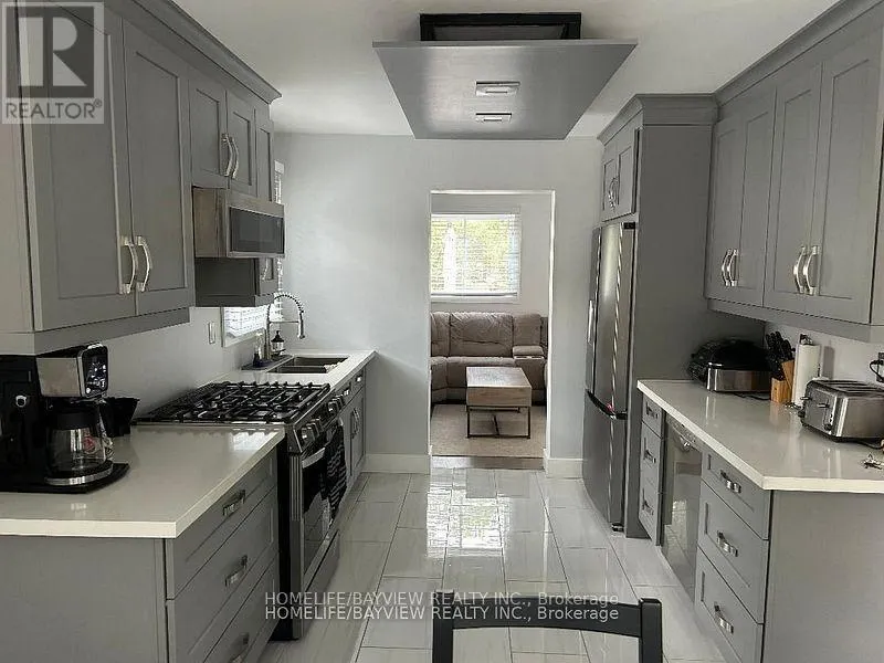 999 ANNA MARIA AVENUE